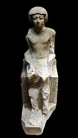 Statue d'Iahmès Sapaïr (vue générale de face).