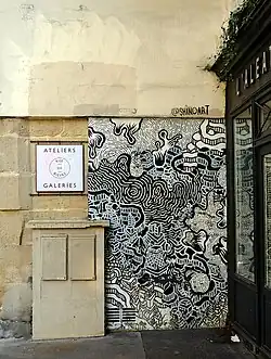 Art urbain au niveau du n°29.