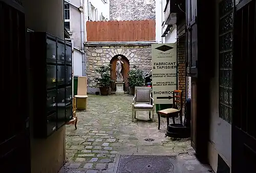 Autre cour intérieure.