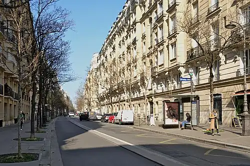 Vers le boulevard Exelmans.