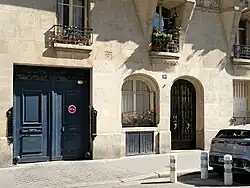 No&nbsp;101 : immeuble de 1914 (architecte L. Perrain).