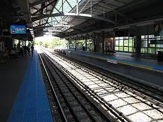 Image illustrative de l’article Davis (métro de Chicago)