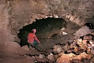Siphon de la grotte de la Cabane à Saint Paul des Fonts.
