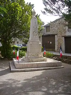 Monument aux morts.