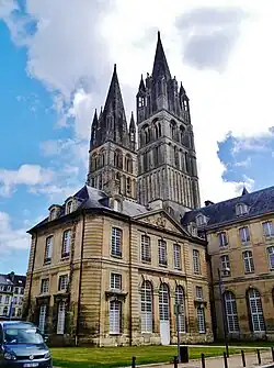 Depuis l'impasse Duc-Rollon.