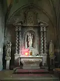 Autel du transept sud.