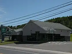 La caisse populaire.