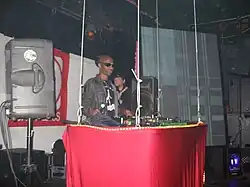 Description de cette image, également commentée ci-après