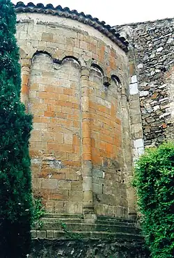 La partie intacte de l'abside.