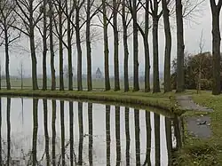 Aux environs de Charmentray.