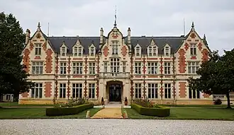 Façade du château.