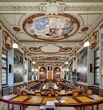 Salle du conseil municipal.