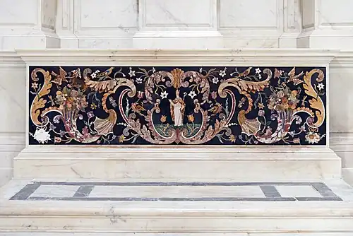 Autel de style Corbarelli