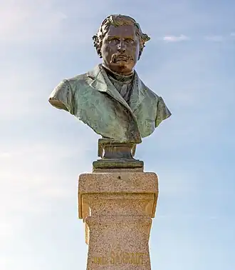 Monument à Omer Sarraut (1905, détail), Carcassonne, square André Chénier.