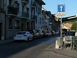 Double-sens cyclable à Carouge, Suisse.