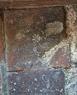 Carrelage au poinçn médiéval