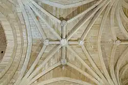 Voûte de la nef principale réalisée en 1542.