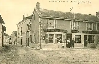 Le café de la Place au début du XXe&nbsp;siècle
