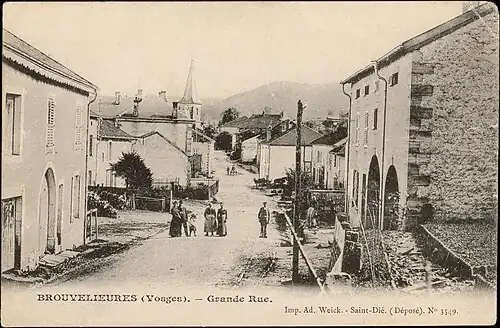 La Grande Rue(carte postale Adolphe Weick.).