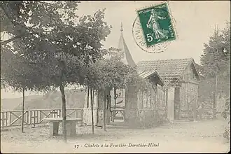 Châlets à la feuillée-Dorothée-Hôtel.