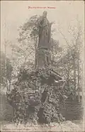 Carte postale. Statue de Pierre Fourier.