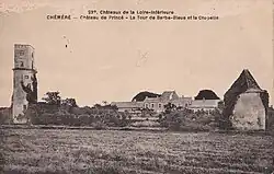 La Tour de Barbe-Bleue et la chapelle.