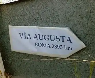 Panneau à El Puerto de Santa María (près de Cadix) indiquant la distance jusqu'à Rome par la Via Augusta