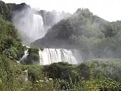 La cascade des Marmore, située en Ombrie.
