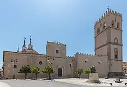 Façade latérale, plaza de España.