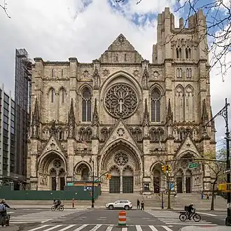 Image illustrative de l’article Cathédrale Saint-Jean-le-Théologien de New York