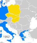 Évolution de l'ALECE (en jaune) et de l'Union européenne (en bleu) entre 1992 et 2013.