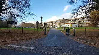 Photographie du centre hospitalier de Thiers.