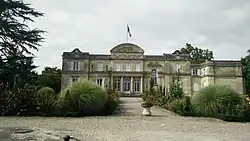 Château de Peixotto et son superbe parc, mairie actuelle