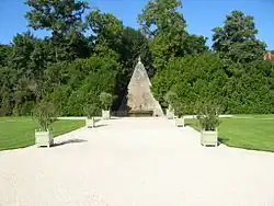 Le parterre de la Pyramide (XVIIIe&nbsp;siècle).
