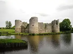 Le Château de Commequiers dans le Bas-Bocage