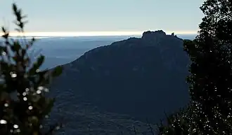 Face nord du château, la mer en arrière-plan.