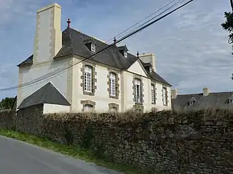 Château de la Fontaine-Saint-Père.