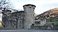 Tours ouest du château, on y distingue 9 bretèches.