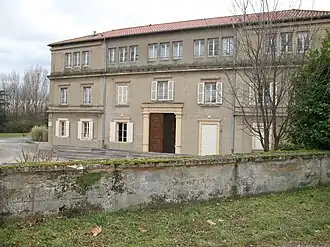 Château des Cartières.