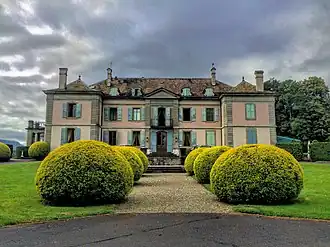 Château du Reposoir, route de Lausanne 225, 46°&nbsp;13′&nbsp;55″&nbsp;N, 6°&nbsp;08′&nbsp;49″&nbsp;E