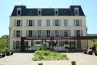 Le château du Val Fleury