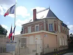 Châteaudun25, rue Jean Moulin.