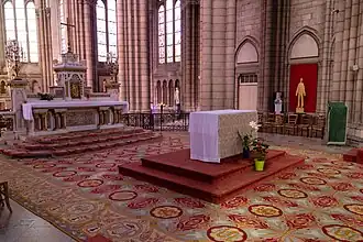 Le chœur liturgique.
