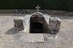 Puits de Saint-Ursin.