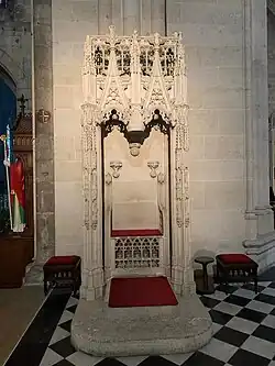 Siège épiscopal de Saint-Seurin.