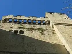 Couronnement du donjon.