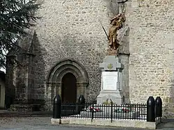 Le monument aux morts.