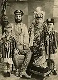 Chandra Shamsher en famille, 1900