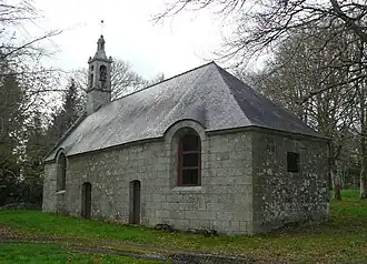 La chapelle Saint-Mathieu de Kerc'hras vue du sud-est