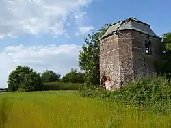 Chapelle Saint-Donat classée à côté du tumulus de Blehen